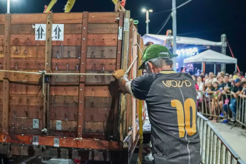 Quixeramobim produz maior queijo coalho do mundo com 3,3 toneladas