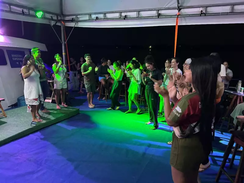 Ritual Indígena Abençoa Barco da Esperança: Manaus Envia Mensagem de Proteção para a COP30
