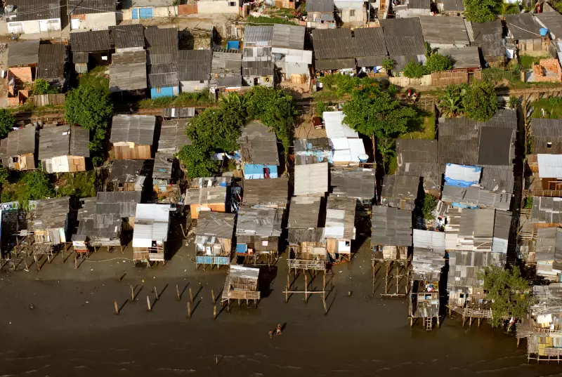 Santos levará água e esgoto a maior favela de palafitas da América Latina