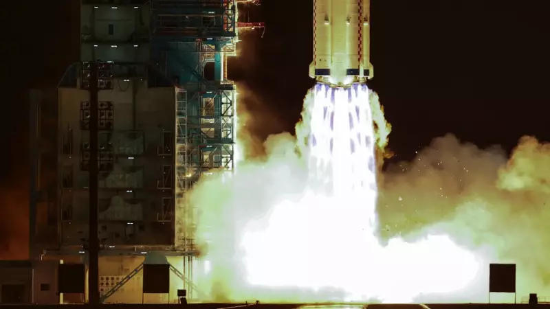 Shenzhou-21 faz acoplamento perfeito com Tiangong após bater recorde espacial chinês