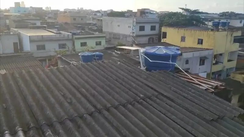 Sobrinho de traficante preso por homicídio após tentativa de fuga pelo telhado