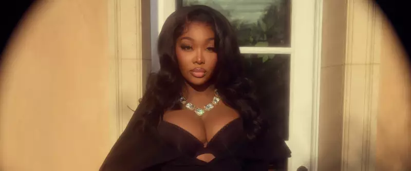 Summer Walker encerra trilogia emocional com 'Finally Over It'