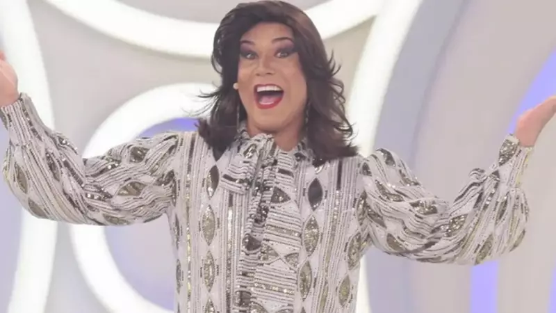 Tiago Barnabé estreia Barnabela após conflito com Narcisa Tamborindeguy