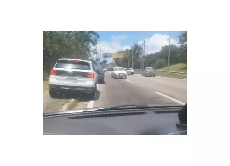 Tiroteio na Maré interdita Linha Amarela por 15 minutos nesta quarta