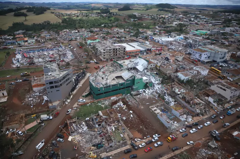 Tornado EF3 devasta Rio Bonito do Iguaçu: 6 mortos e 90% da cidade destruída