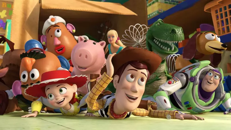 Toy Story 5: trailer revela medo dos brinquedos diante da tecnologia