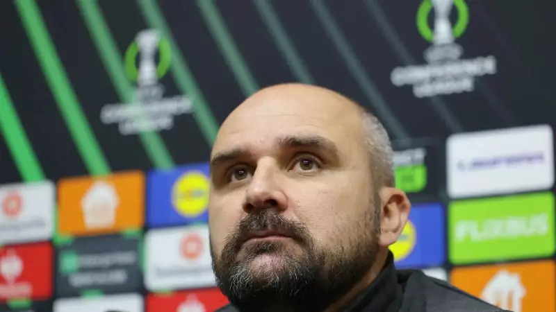 Tragédia no Esporte: Técnico Morre após Parada Cardíaca Durante Partida na Sérvia