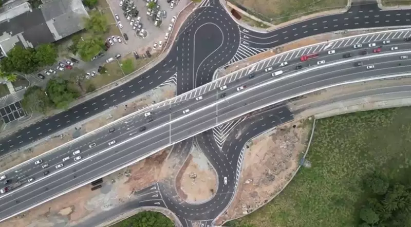 Trânsito é liberado no trecho inferior do Viaduto de Água Fria em João Pessoa
