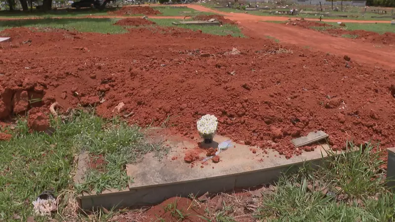 Tumulos Sumiram no DF: Famílias em Desespero Encontram Campo da Esperança Aterrado