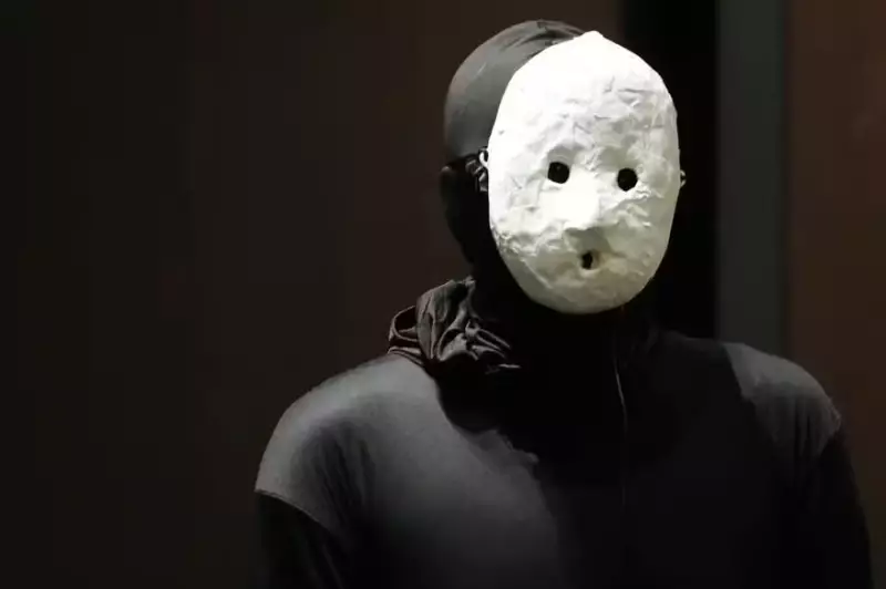 Uketsu: Novo romance do fenômeno literário japonês chega ao Brasil em 2026