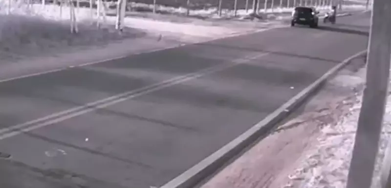 Ultrapassagem irregular causa colisão frontal com moto em SFI