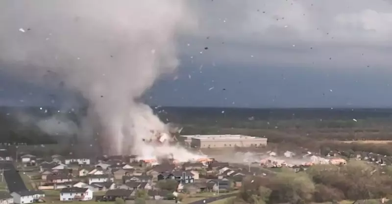 Vídeo de tornado viraliza como sendo no Paraná, mas cena é dos EUA em 2022
