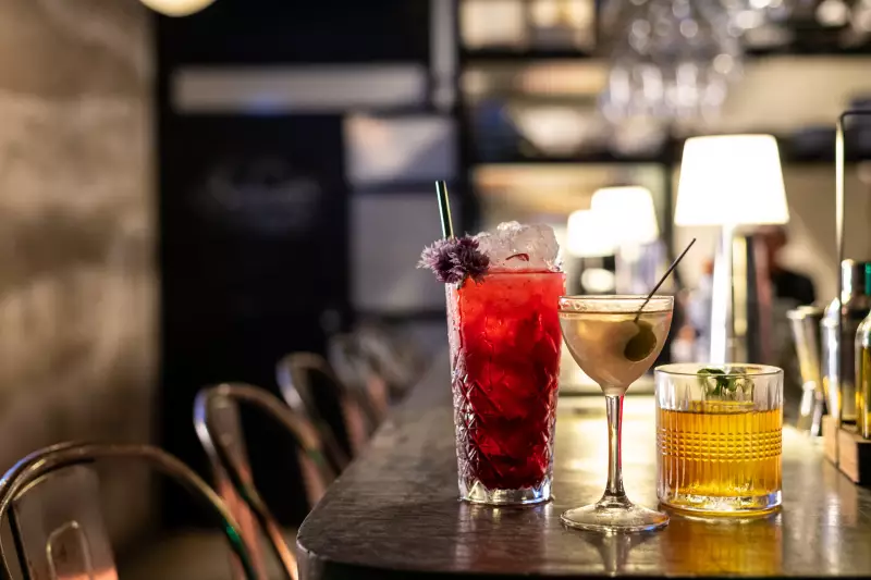 VEJA revela os melhores bares de Brasília para 2025/2026