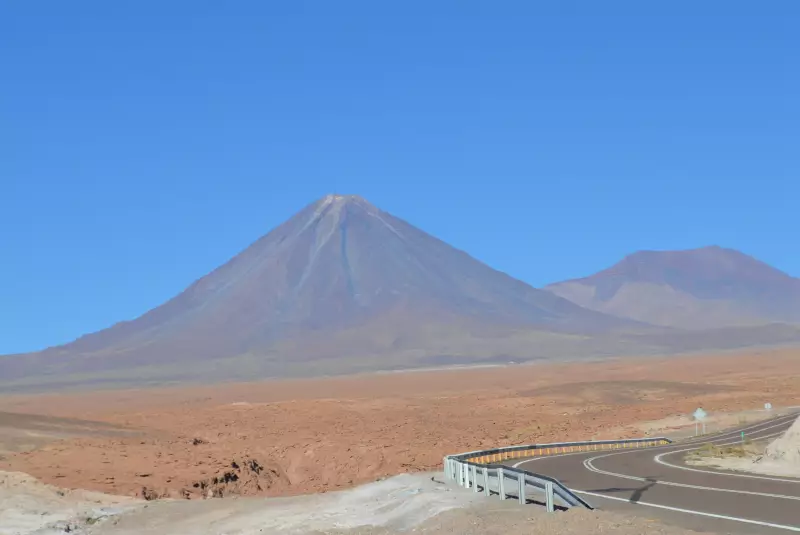 Vulcões 'adormecidos' ameaçam mais que Etna e Yellowstone
