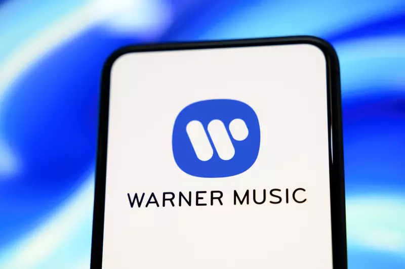 Warner Music e Suno fecham acordo histórico de IA musical em 2025
