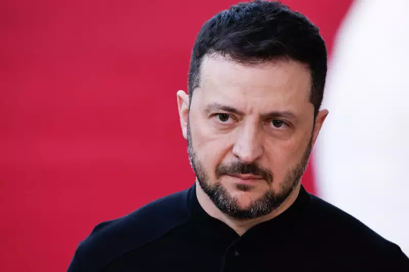 Zelensky demite ministros e pede sanção a amigo por corrupção