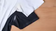 3 Métodos Caseiros para Eliminar Manchas de Suor e Desodorante