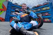Acidente fatal no Beto Carrero: piloto morre durante show Hot Wheels