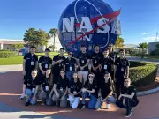 Alunos do COC Santa Rosália vivem semana transformadora na NASA