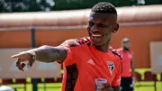 Arboleda e Lucas são dúvidas para clássico; São Paulo tem 13 lesionados