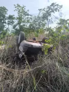 Capotamento na BR-135 fere homem de 27 anos em Augusto de Lima