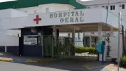 Casal chega a hospital com feto em mochila após parto inesperado em Cuiabá