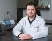 Cirurgia robótica para câncer de próstata chega ao SUS em 2025