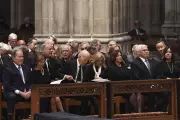 Ex-líderes dos EUA se reúnem no funeral de Dick Cheney em Washington