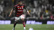 Flamengo empata com Atlético-MG e fica a um passo do título brasileiro