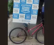 Foragido da Justiça é Preso em Campos após Furtar Bicicleta e Colidir com Viatura Policial