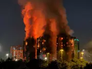 Hong Kong inicia luto após incêndio com 128 mortos no Wang Fuk Court