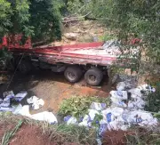 Motorista de 57 anos morre em acidente com caminhão na BR-354 em Formiga