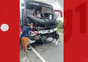 Ônibus com torcida do Fortaleza se acidenta na Bahia: 45 passageiros