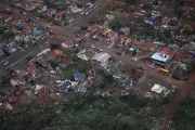 Paraná propõe auxílio de R$ 50 mil para vítimas do tornado