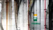 Petrobras abre programa de demissão voluntária para mais de mil funcionários: entenda o plano