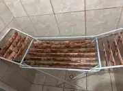 Polícia encontra R$ 400 mil em varal durante operação contra lavagem