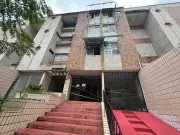 Prédio em Fortaleza é liberado após 4 meses interditado por risco de desabamento