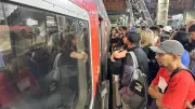 Problemas na Linha 11-Coral da CPTM afetam milhares nesta sexta