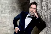 Rufus Wainwright reinterpreta Kurt Weill com orquestra de 40 músicos