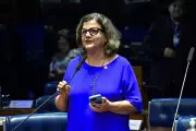 Senadora Passa Mal no Plenário do Senado: Sessão é Interrompida por Emergência