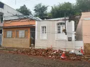 Ventos de 80 km/h castigam Zona da Mata: árvores caídas, destelhamentos e alagamentos assustam moradores