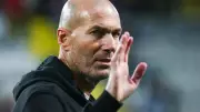 Zidane acerta com Federação Francesa para comandar seleção em 2026