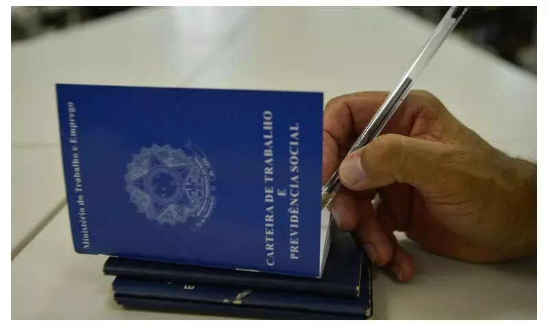 286 vagas de emprego abertas no PAT da Baixada Santista; veja cargos