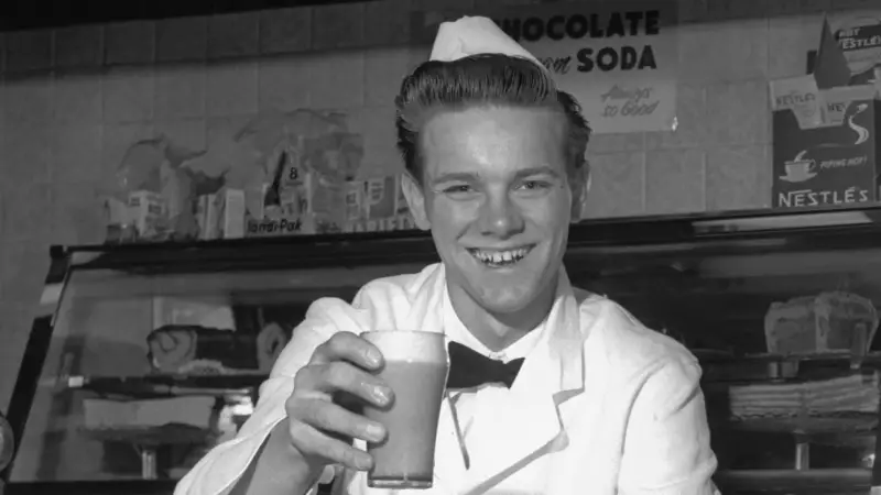 7 Profissões Estranhas do Passado que a Tecnologia Tornou Obsoletas