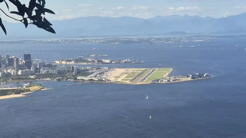 76% dos passageiros aceitam voar pelo Galeão, mas Paes e entidades rejeitam mais voos no Santos Dumont