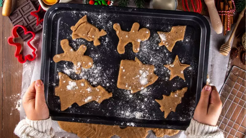 8 Rituais que Definem o Natal Brasileiro: Do Pavê ao Amigo Secreto