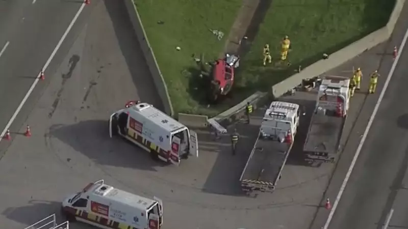 Acidente fatal no Rodoanel de Barueri: um morto e um ferido após carro capotar