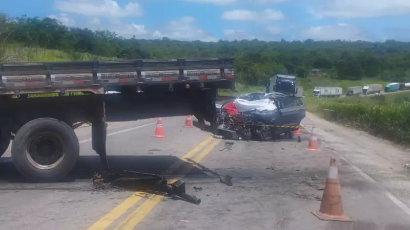 Acidente na BR-116 mata pai, mãe e filho cearenses que viajavam para o Ceará