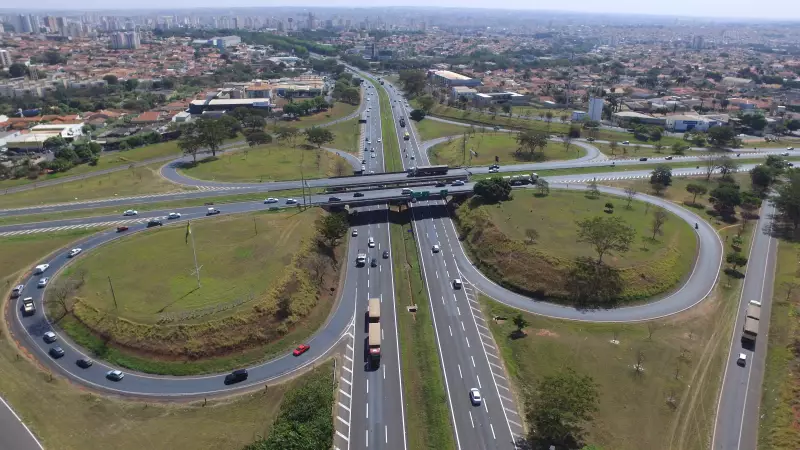 Acidente na Rodovia Washington Luís em Rio Preto deixa duas vítimas fatais