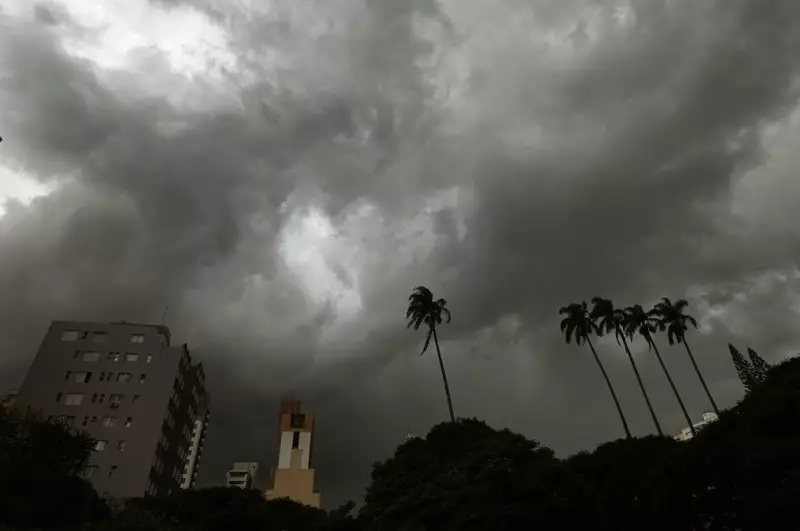Alerta de tempestade em Campinas: ventos de 100 km/h e granizo